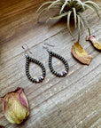 Smaller Sterling saucer Silver Pearls earrings teardrop - With Pink Conch