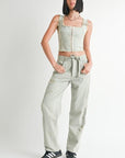 VEST WITH HOOK AND EYE FRONT CLOSURE