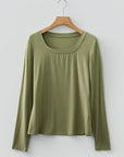 Solid Scoop Neck Long Sleeve Top