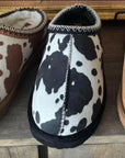 Cow print bruin slippers