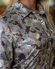 COMBAT COWGIRL SPARKLE PERFORMANCE RODEO SHIRT