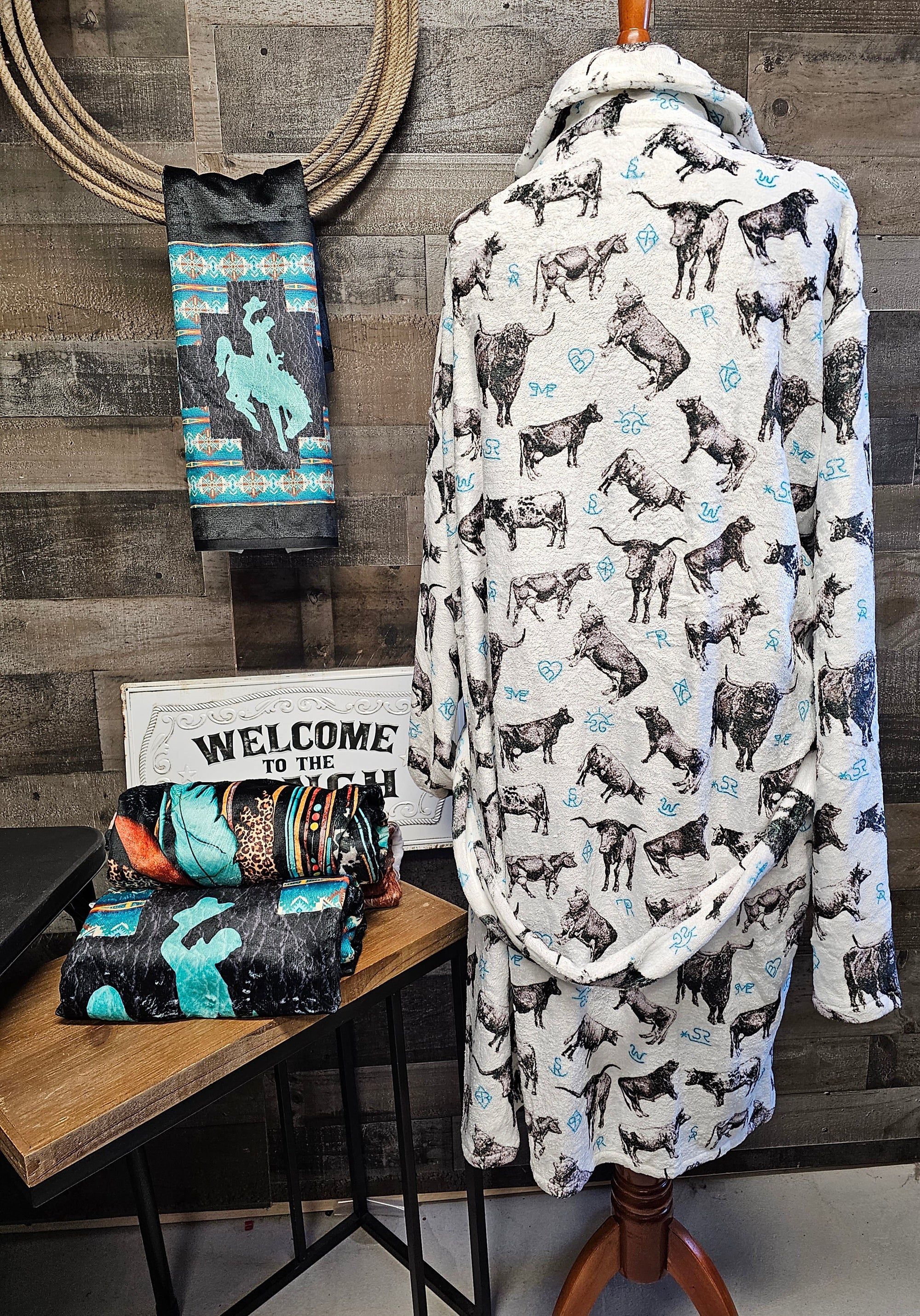 Sample Sale Cattle &amp; Brands Women's Western Bath Robe size LARGE