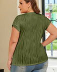Plus Size Solid Wavy Textured Short Sleeve Tee