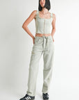 VEST WITH HOOK AND EYE FRONT CLOSURE