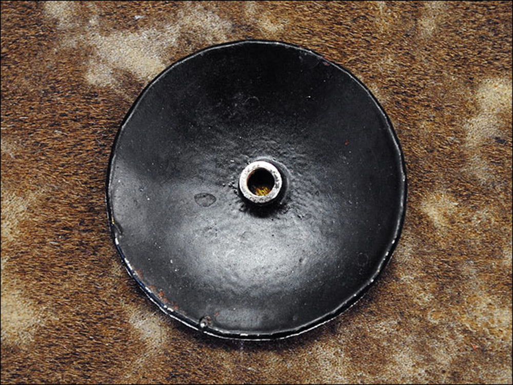 1.25 Inch HILASON Western Screw Back Concho Black Saddle &amp; Tack