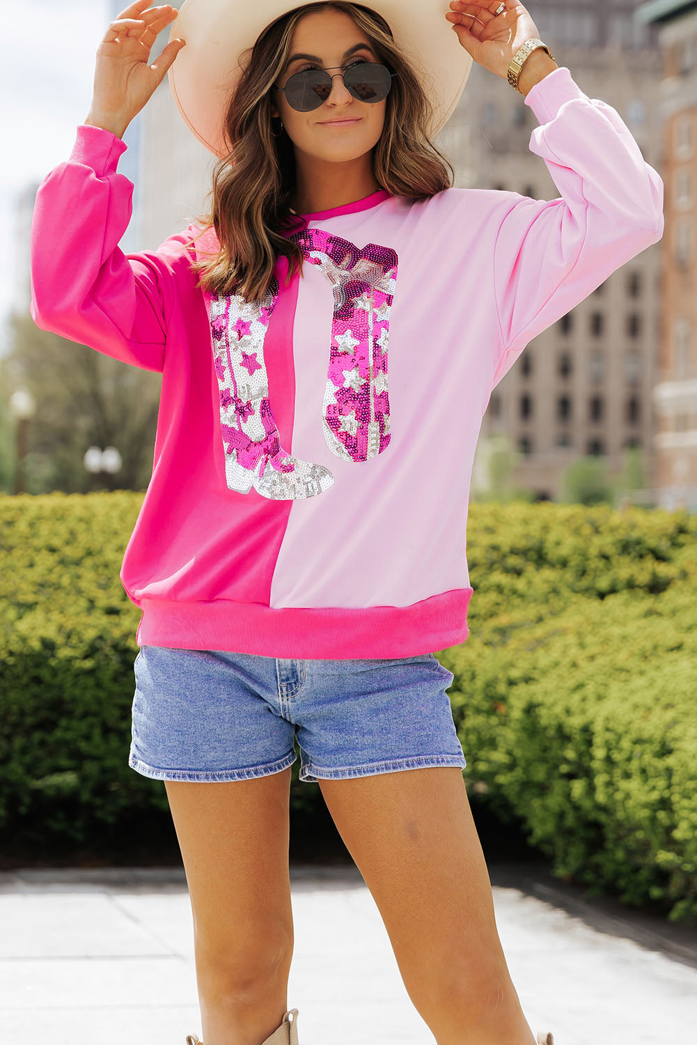 Doraria Cowgirl Boots Graphic Sweatshirt