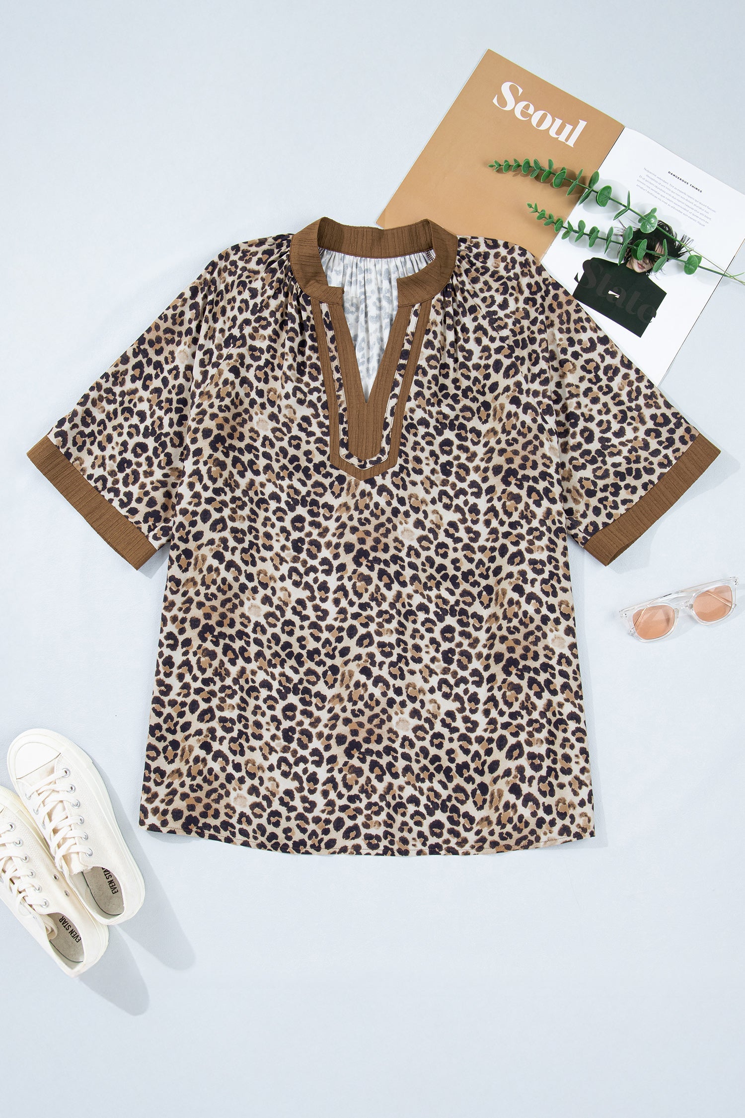 Plus Size Leopard Patchwork Crinkled V-Neck Blouse
