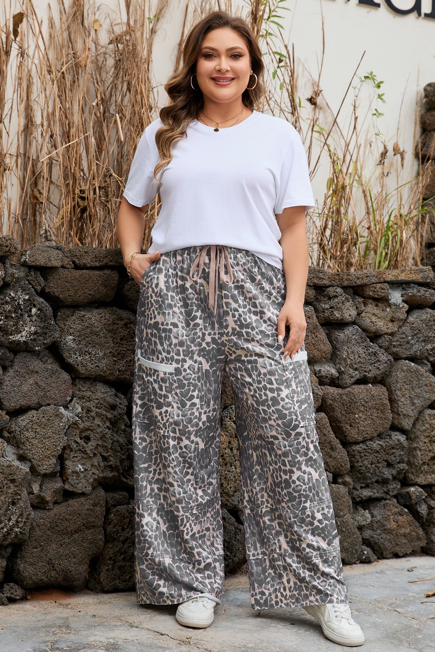 Hadley Patch Drawstring Loose PLUS Pants