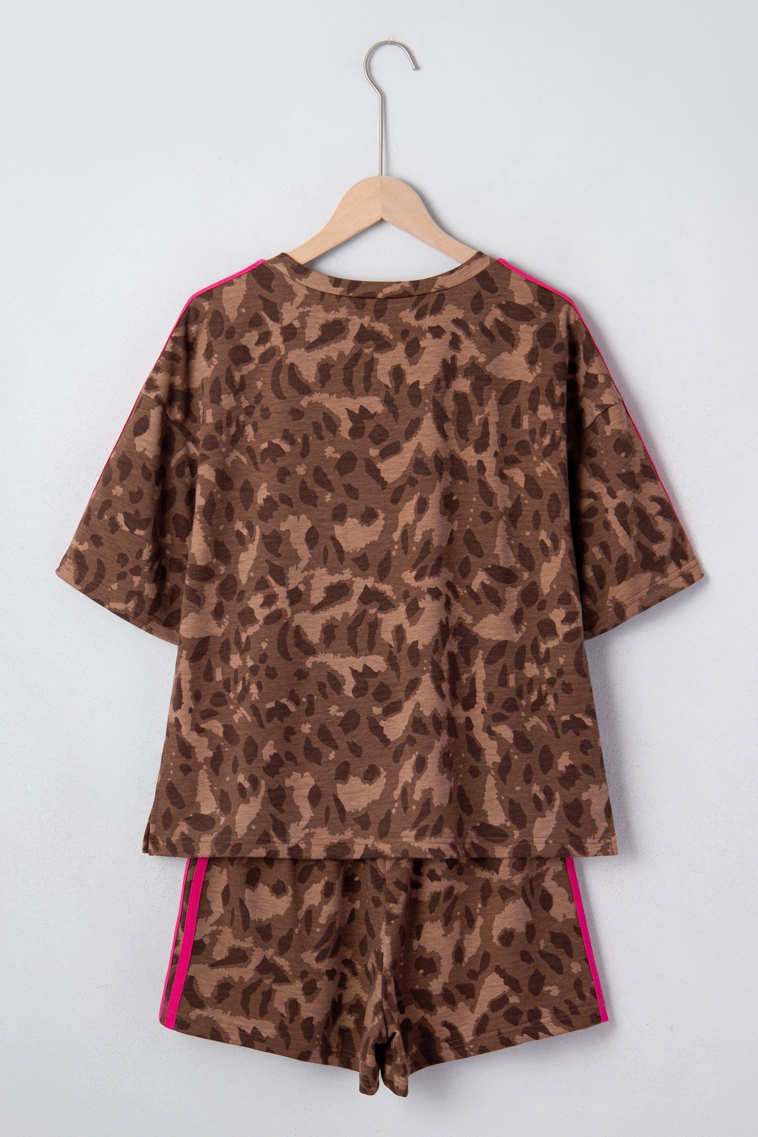 Leopard Contrast Stripe Tee &amp; Shorts Set