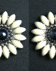 Western Screw Back Concho 1.25 In Black White Floral Silver Saddle