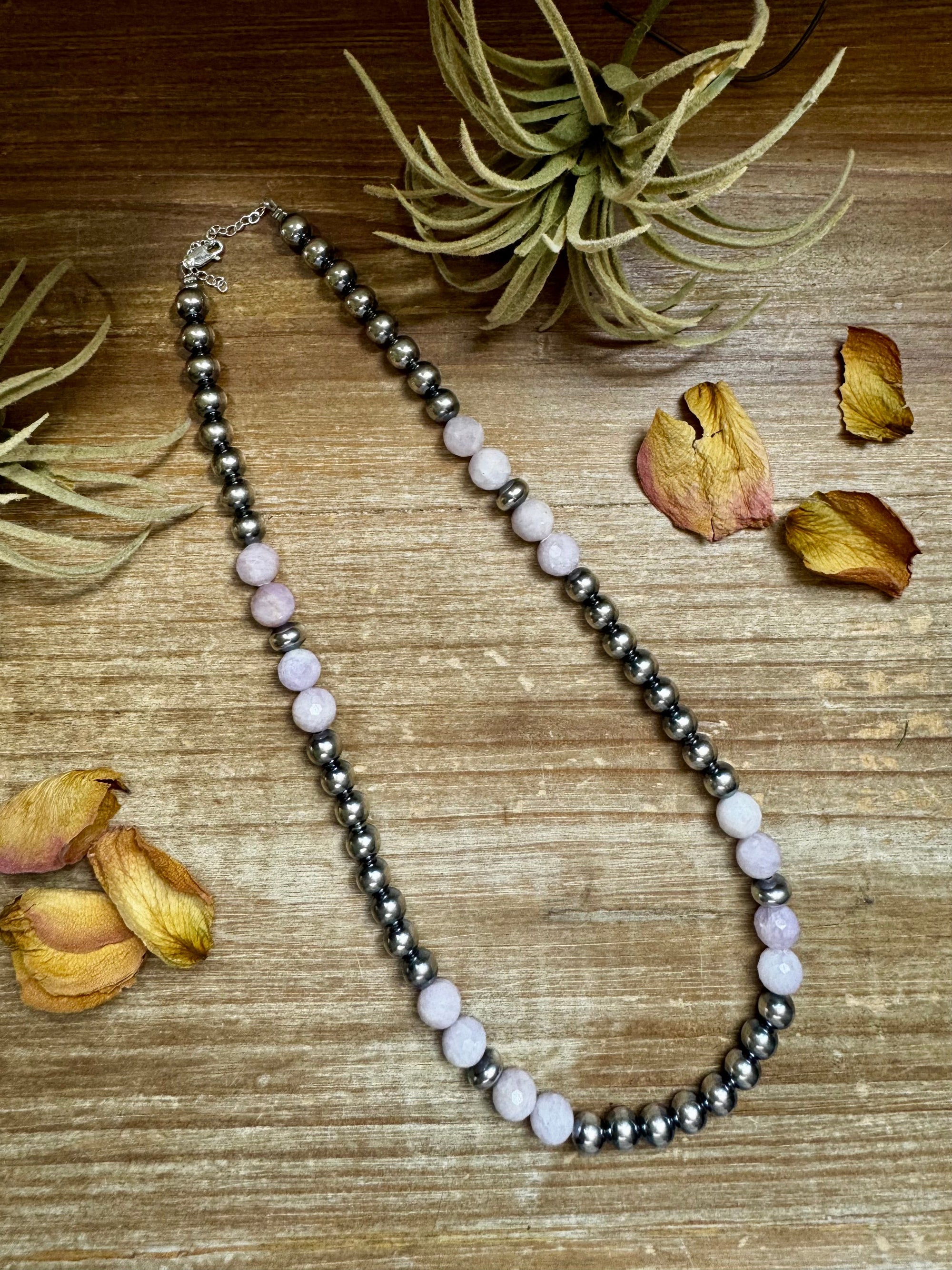 Faceted Kunzite &amp; Sterling Silver Necklace – 8 mm Pearls – 20 Inch