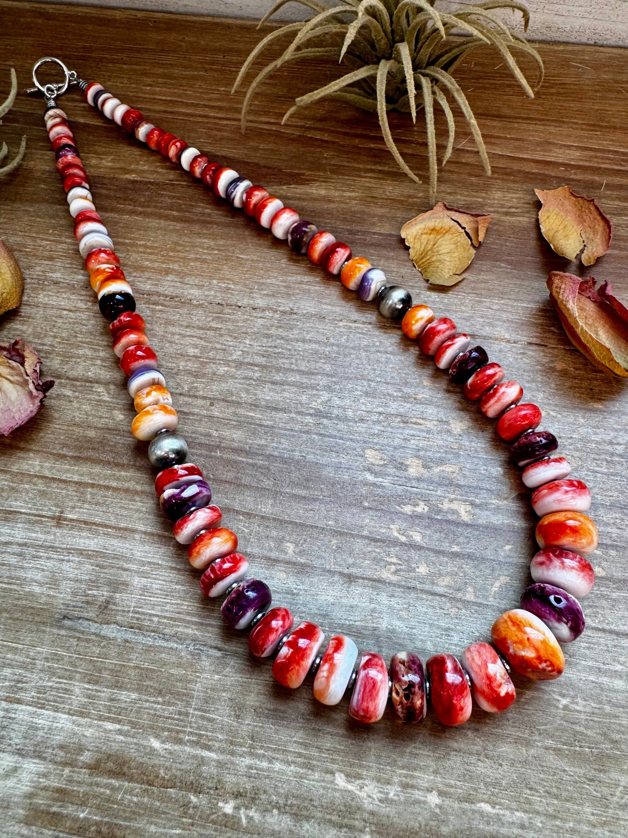 BE BOLD - 22-Inch Spiny Oyster &amp; Wampum Statement Necklace with Sterling Silver Pearls