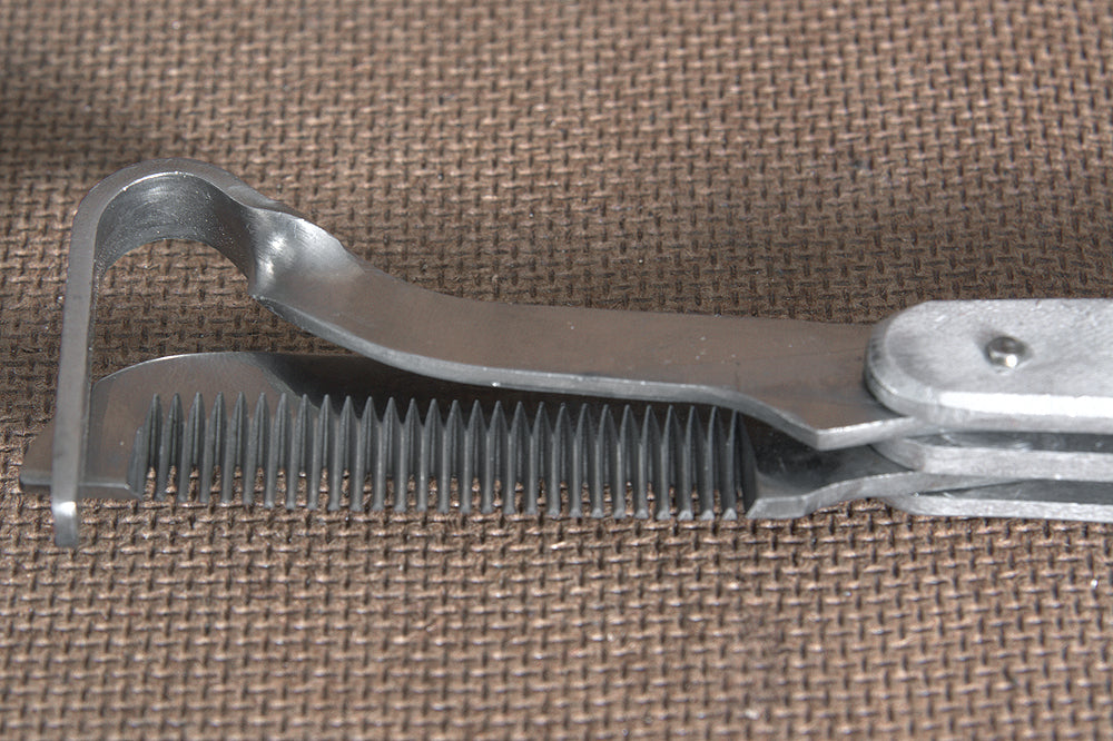Hilason Western Horse Care Thinning Knife W/ Hoof Pick