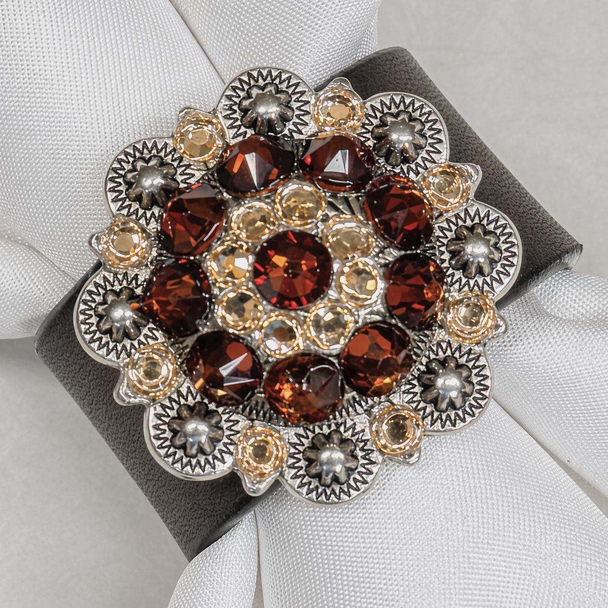 Antique Silver Topaz/Champagne Crystal Concho Napkin Ring 