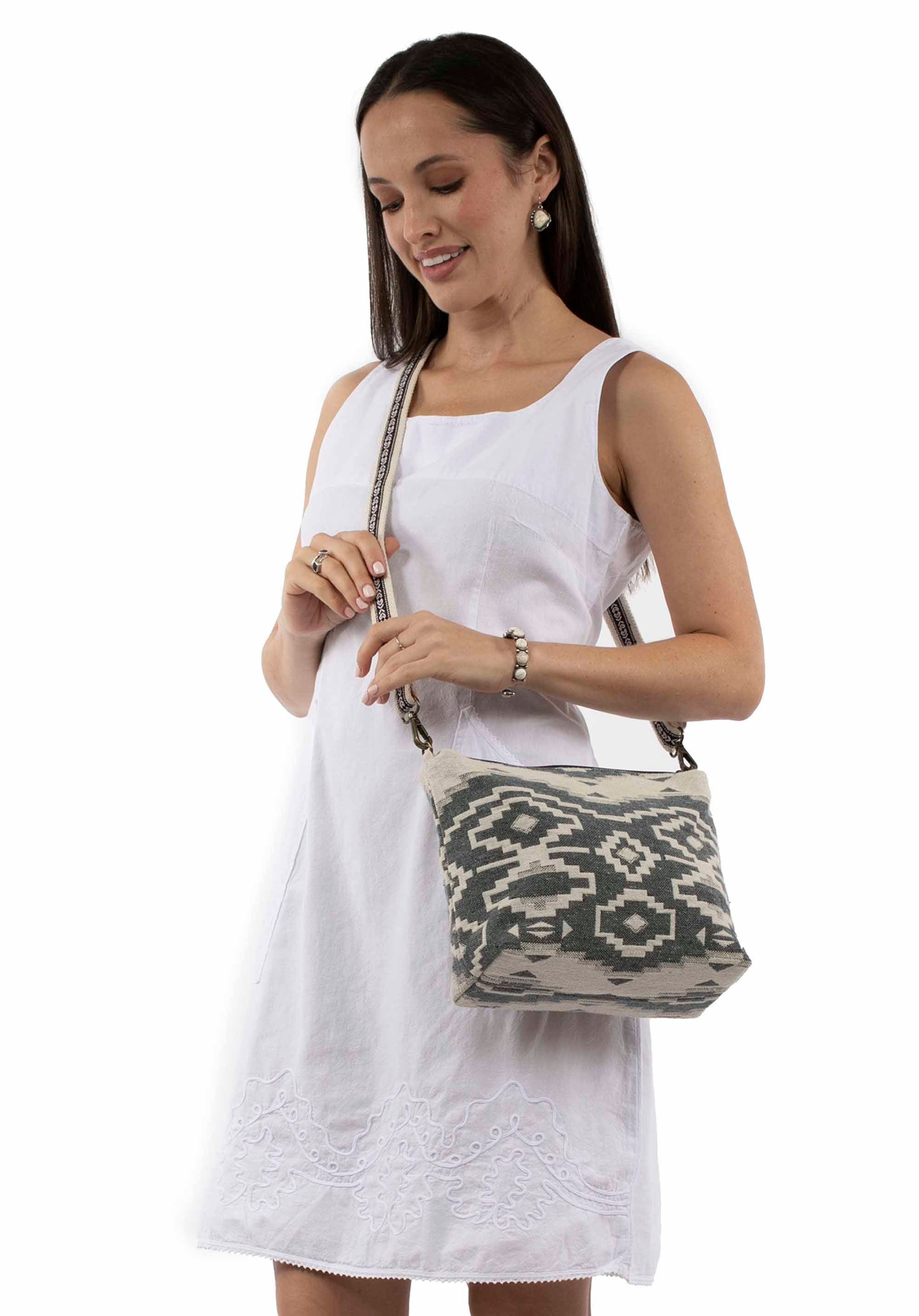 Ladies Handbag - B614