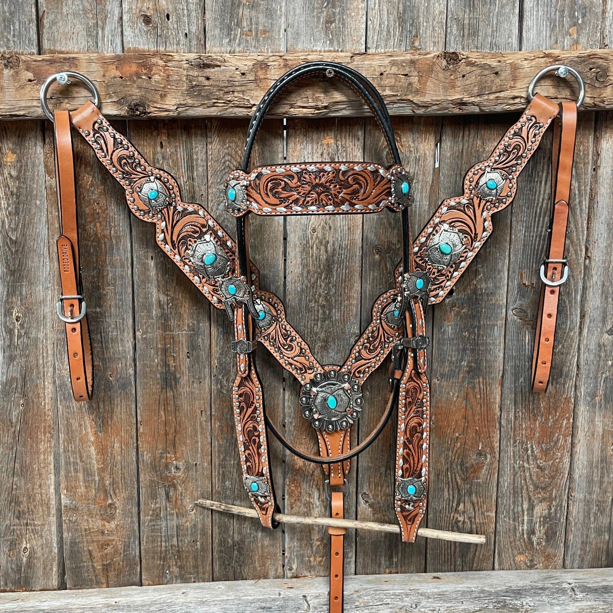 Silver Buckstitch with Turquoise Browband / One Ear / Breastcollar Tack Set 