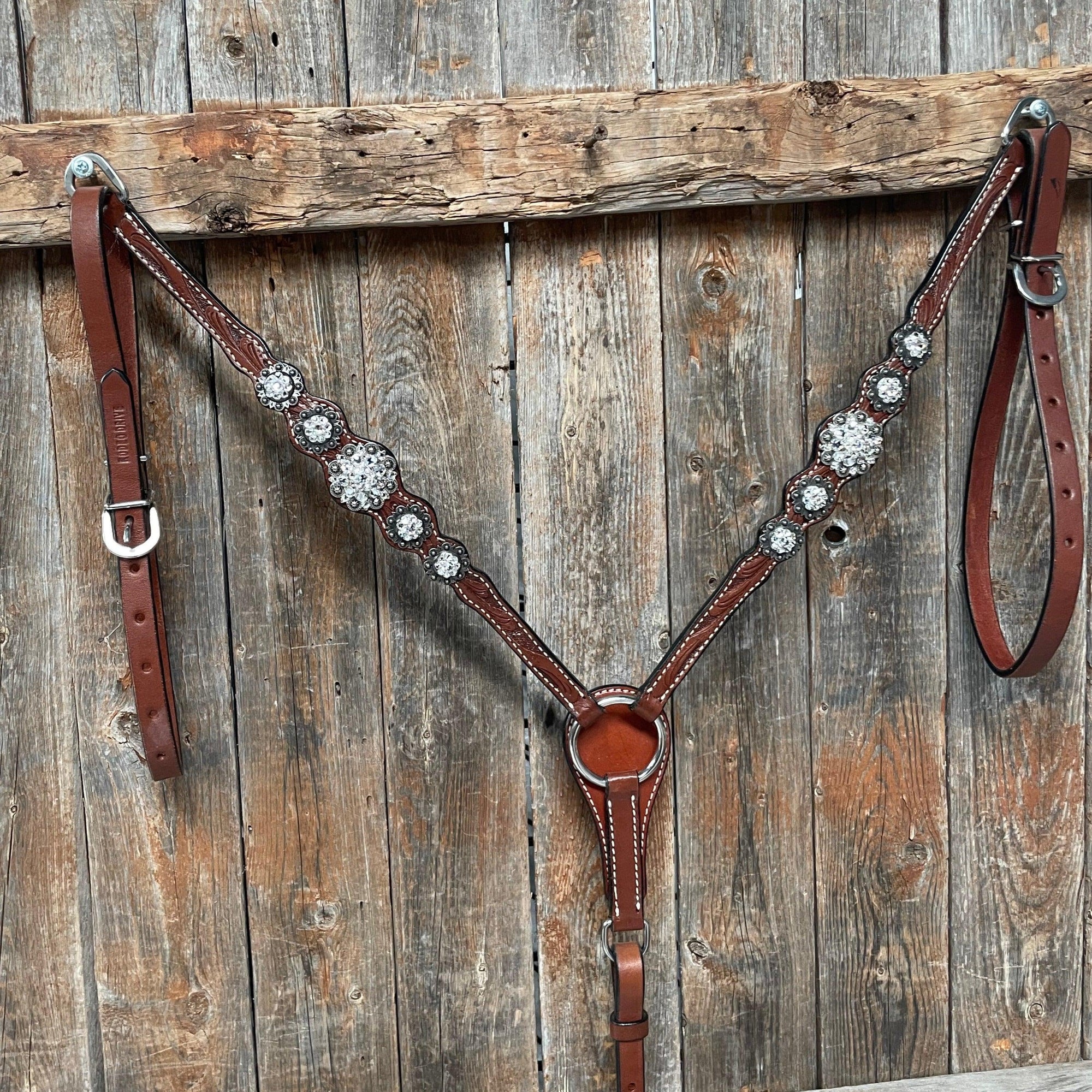 Medium Oil Floral Scalloped Clear Browband / One Ear / Breastcollar Buckstitch Tack Set 