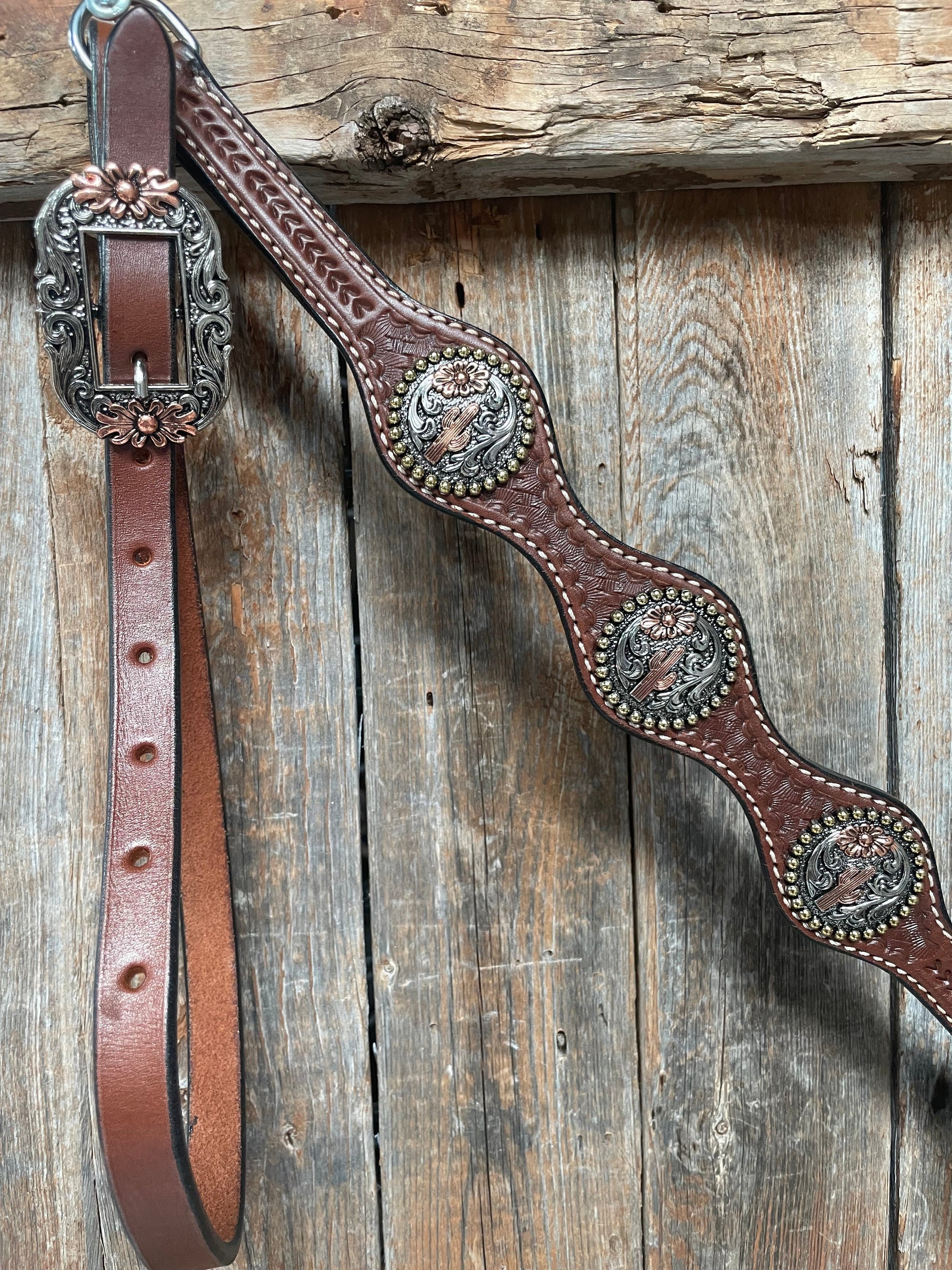 Medium Oil Basketweave Flower and Cactus Browband/One Ear Tack Set  