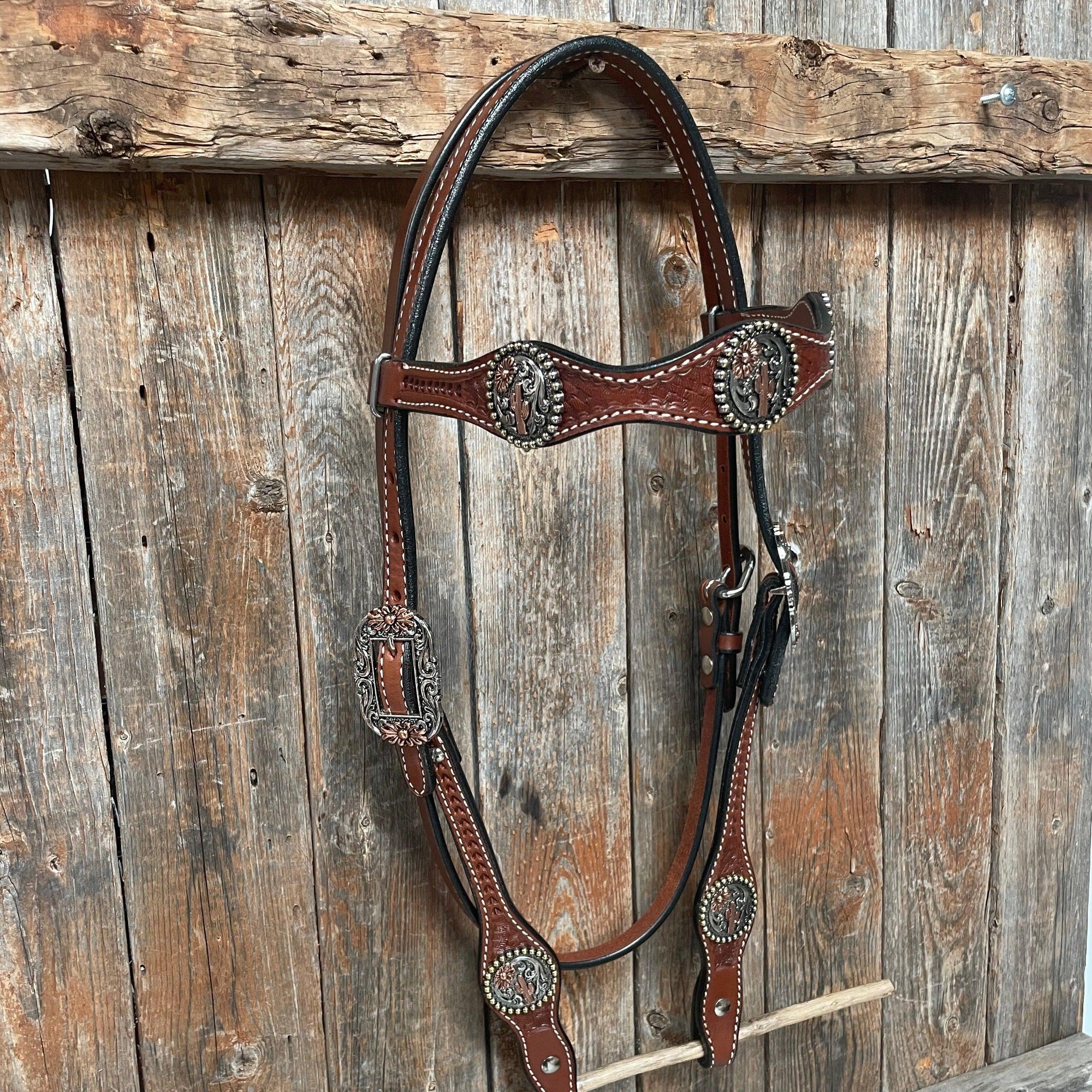 Medium Oil Basketweave Flower and Cactus Browband/One Ear Tack Set  