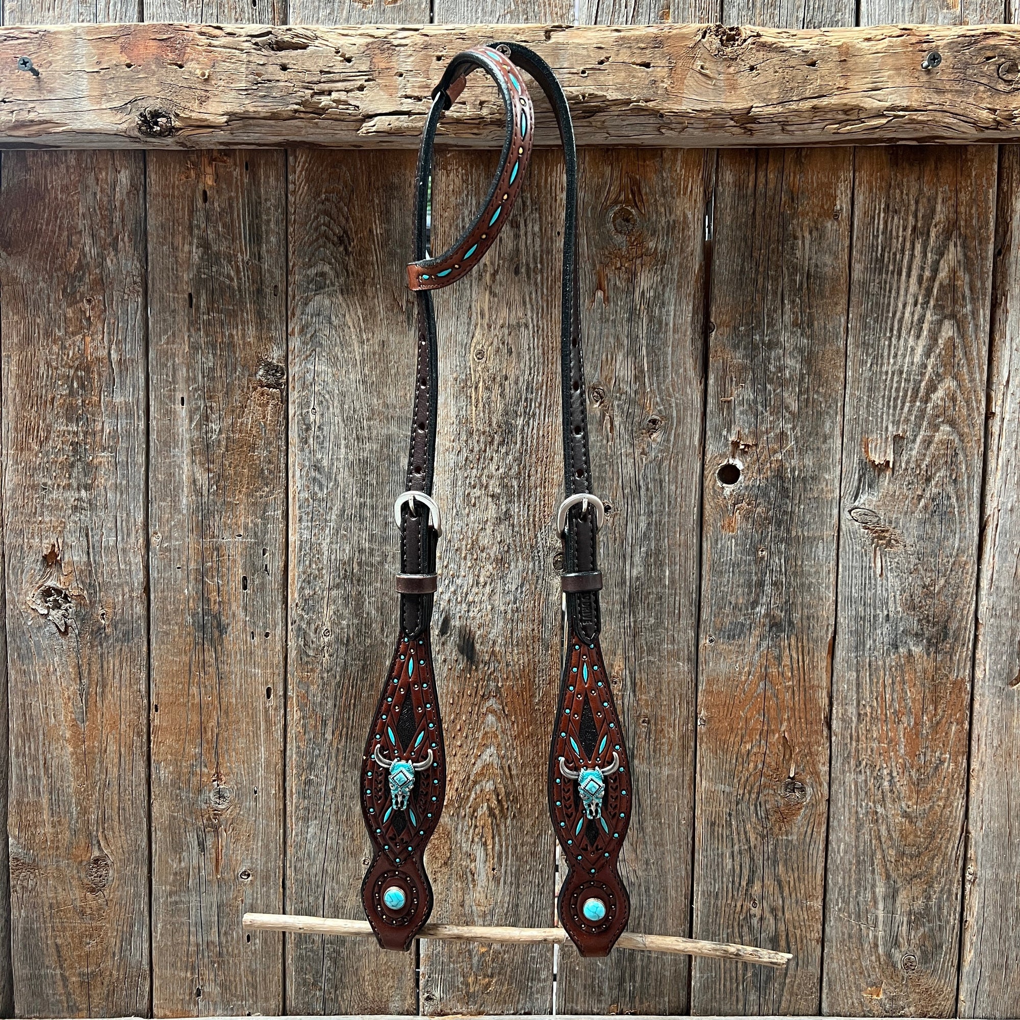 Dark Oil Hand Painted Steer Head and Turquoise Browband/One Ear and Breastcollar Tack Set 