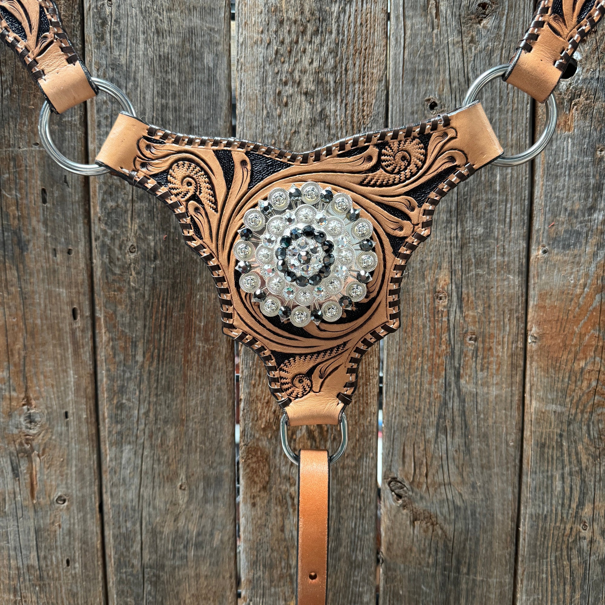 Floral Whipstitch Black and Red Browband / One Ear - Triangle / Gladiator Breastcollar Tack Set 