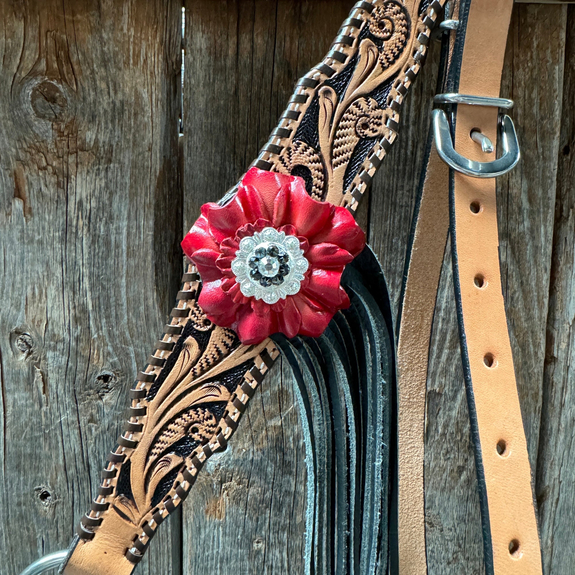 Floral Whipstitch Black and Red Browband / One Ear - Triangle / Gladiator Breastcollar Tack Set 