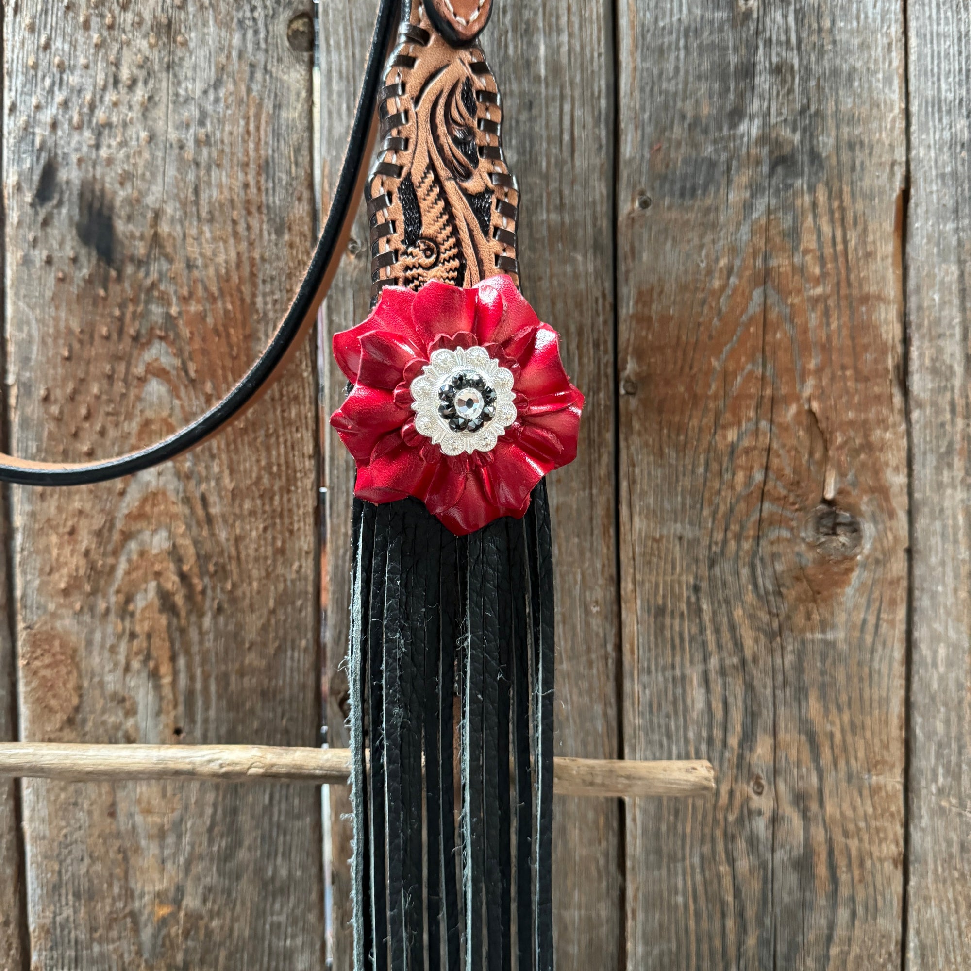 Floral Whipstitch Black and Red Browband / One Ear - Triangle / Gladiator Breastcollar Tack Set 