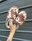 Cow print bruin slippers
