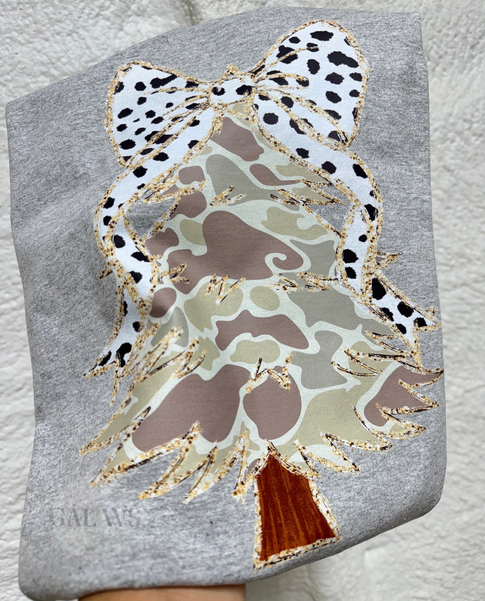 Camo &amp; glitter Christmas tree  design tee / sweatshirt
