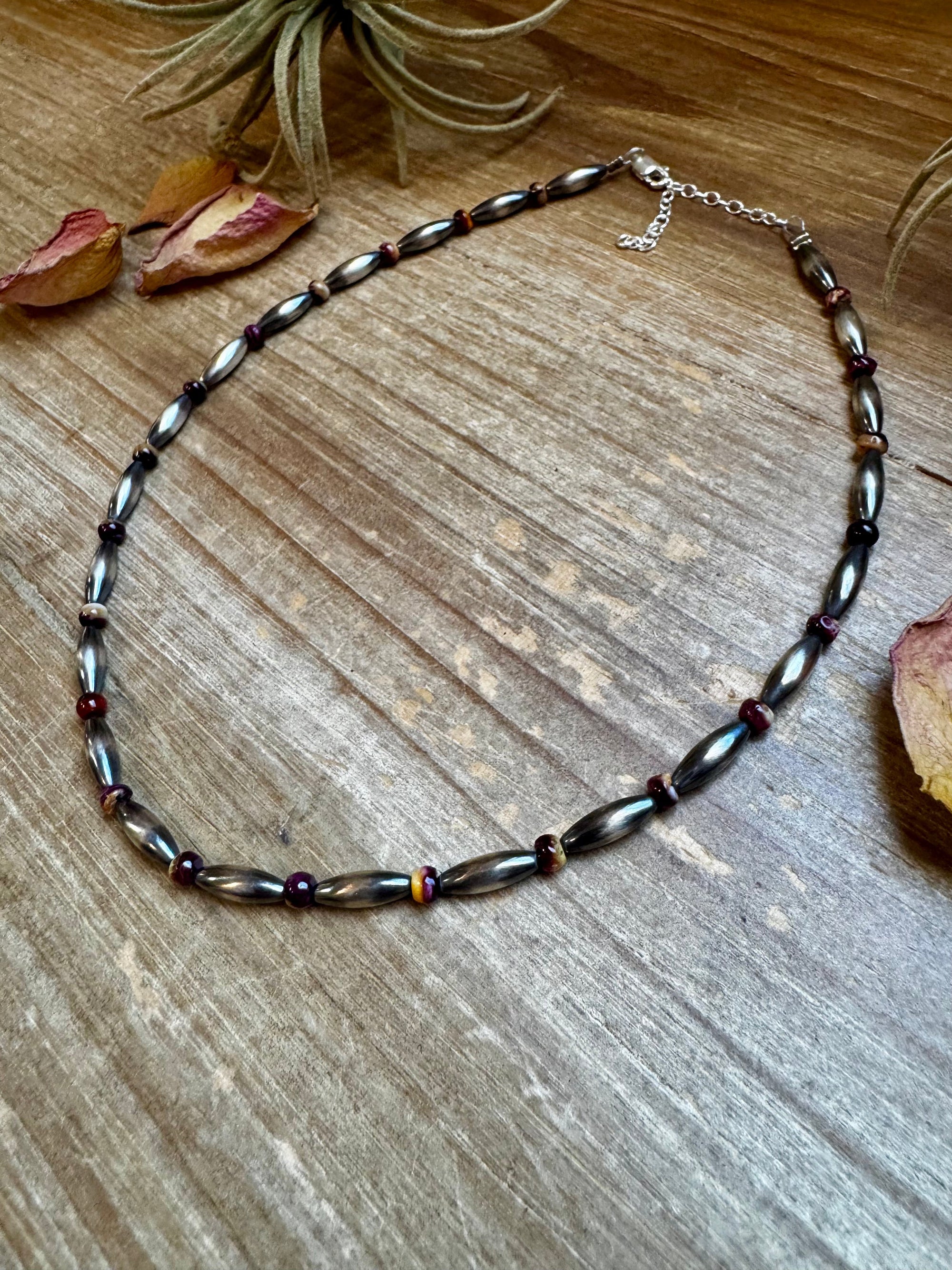 Sterling Silver Torpedo &amp; Purple Spiny Oyster Choker – 14-Inch