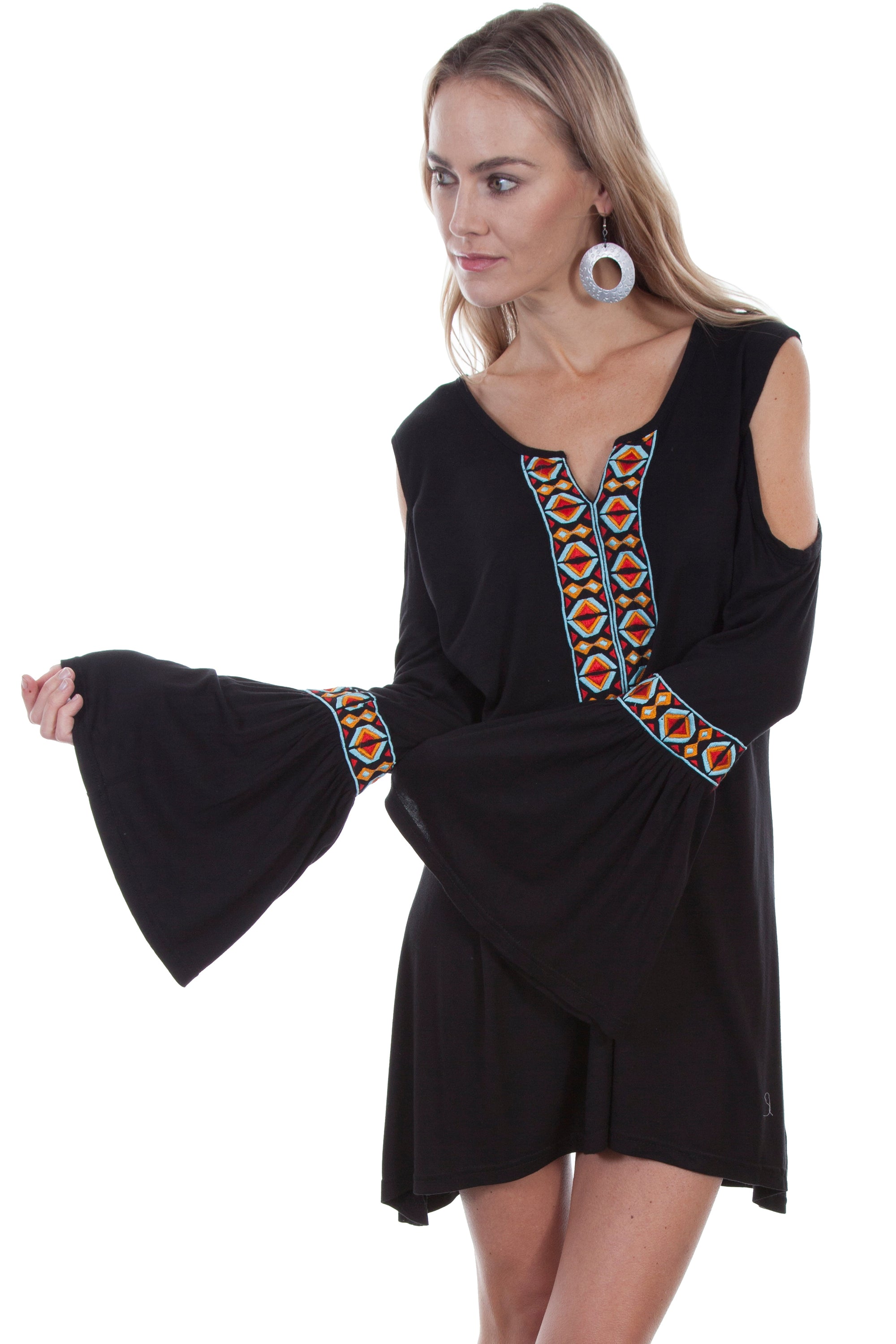 Cold Shoulder W/aztec Emb. - HC382