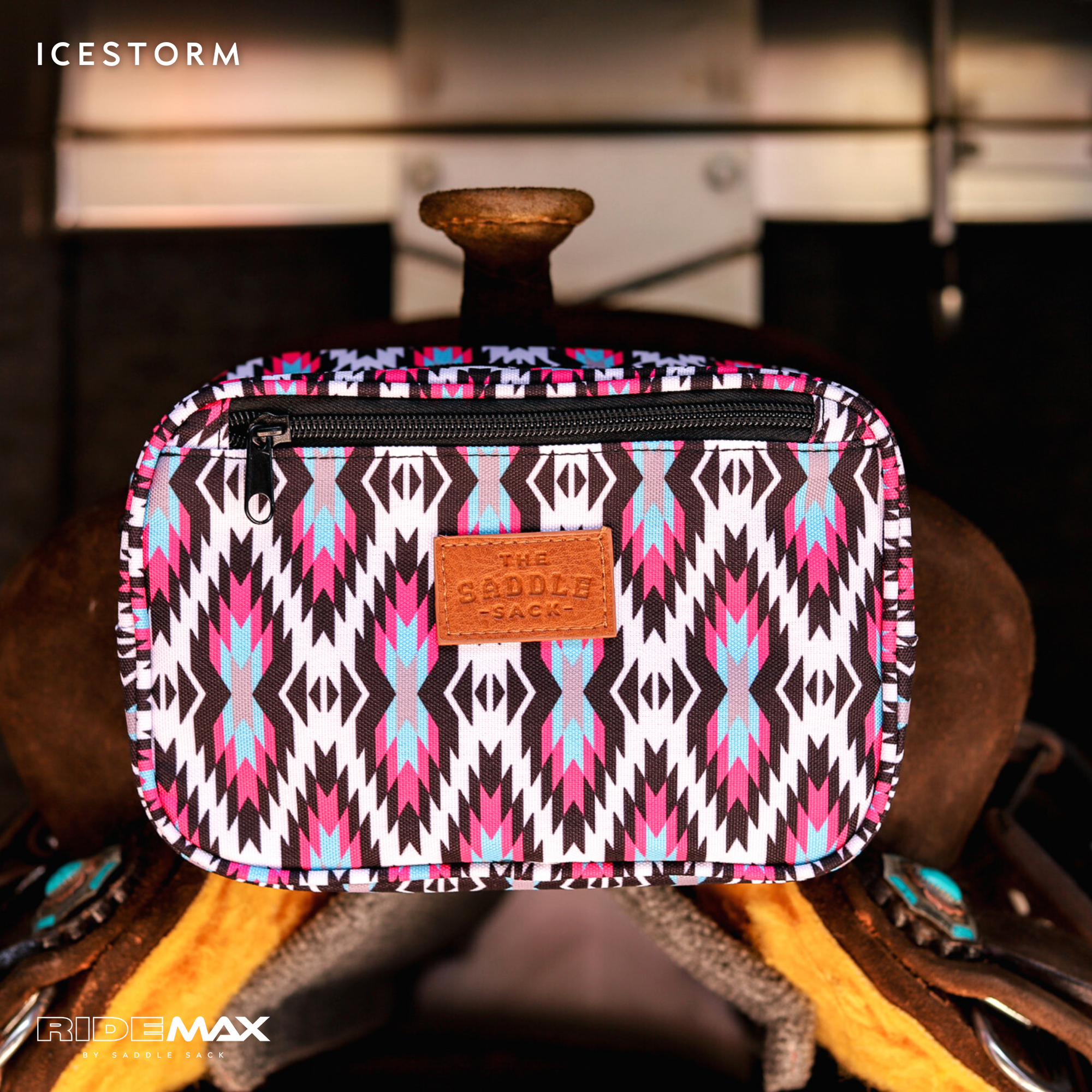 Clip-On Pommel Saddle Bag For Hands-Free Riding Essentials And Quick-Access Accessories