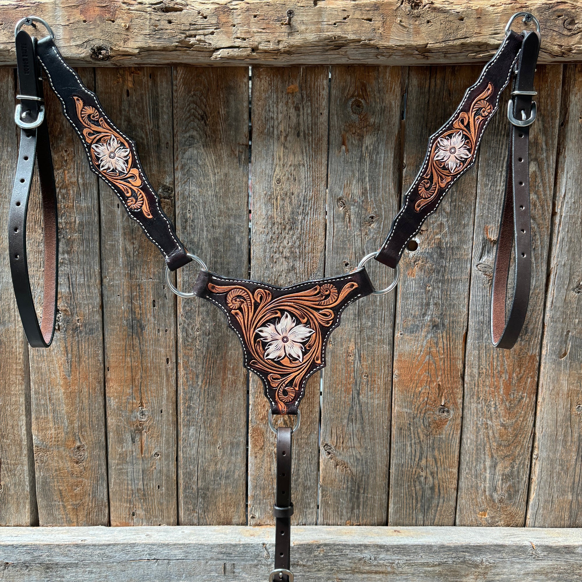 Triple Tone Floral Triangle / Gladiator Breastcollar 