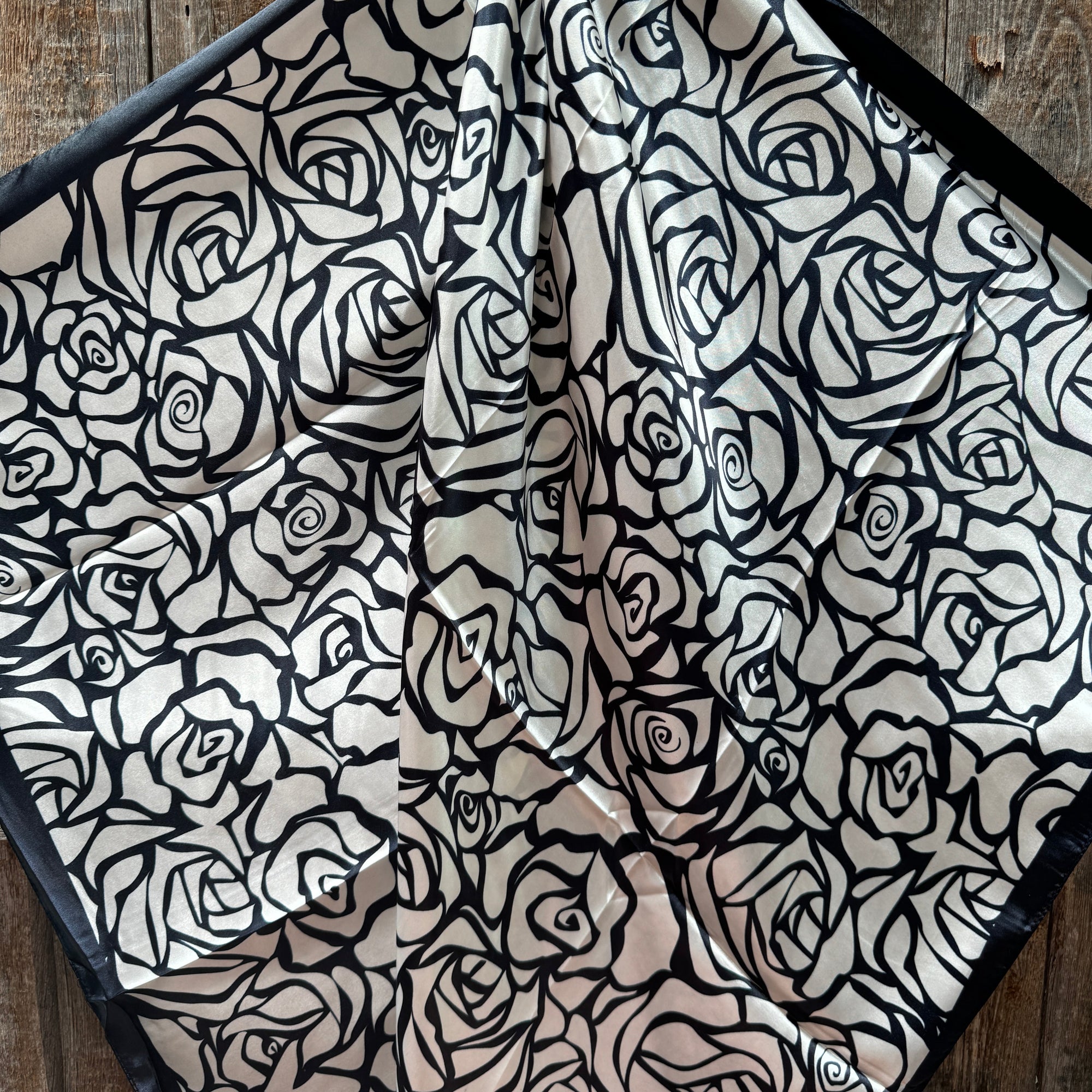 35X35" Black and White Rose Wild Rag / Scarf WR1029