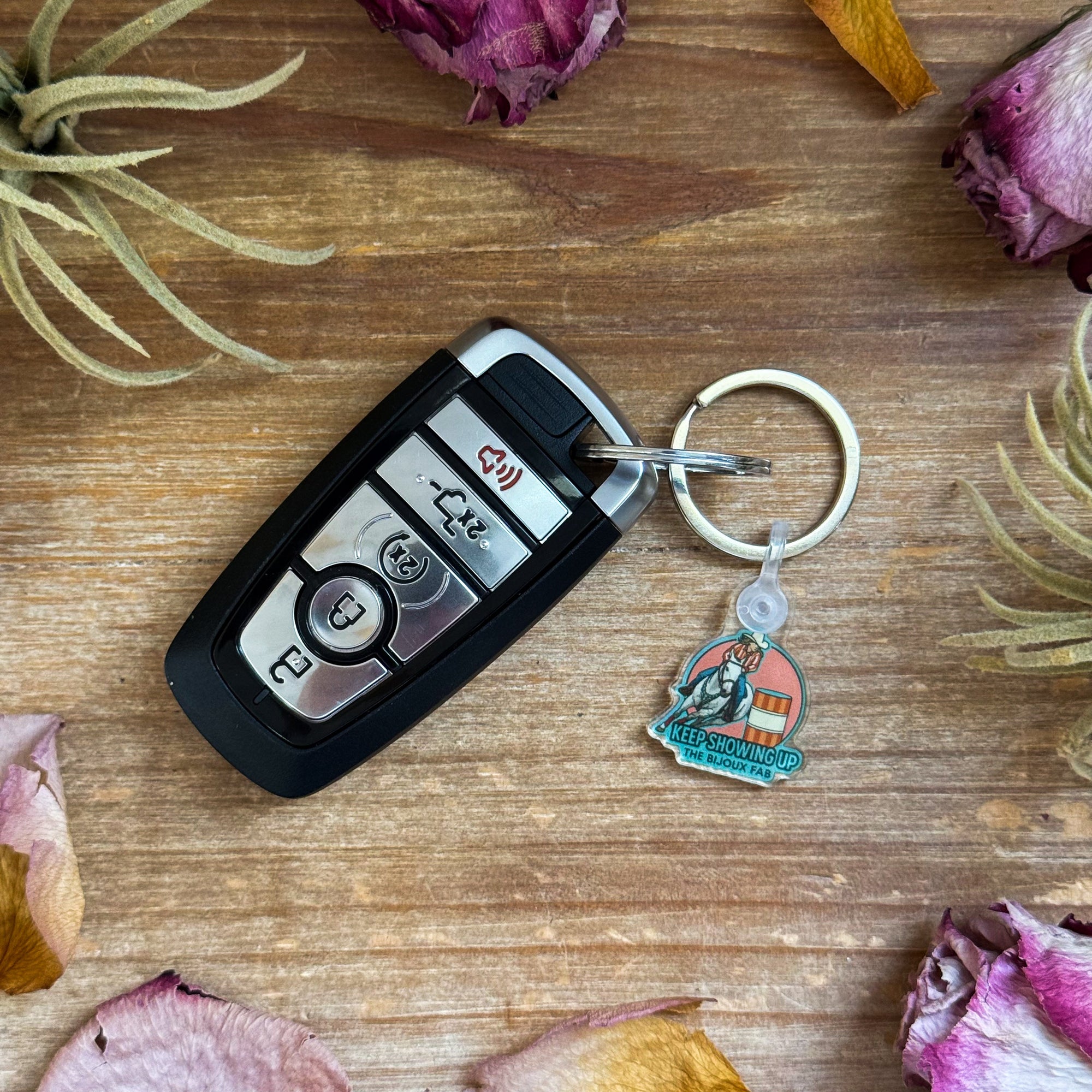 Bijoux FAB Character Keychain – Fabienne, Devon &amp; Trouble