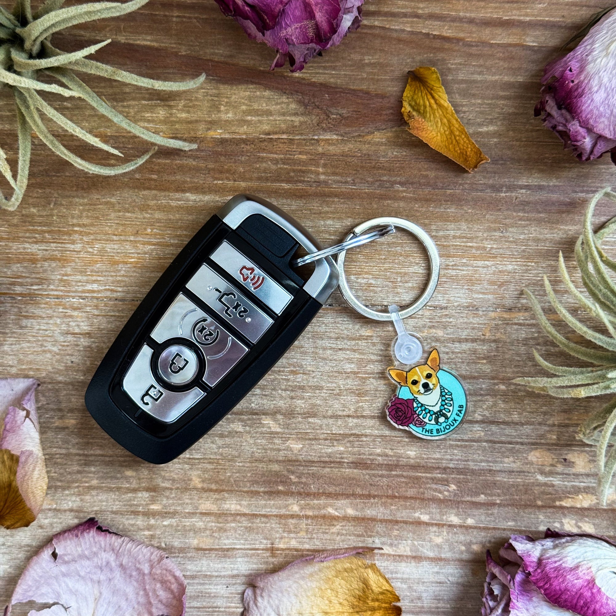 Bijoux FAB Character Keychain – Fabienne, Devon &amp; Trouble