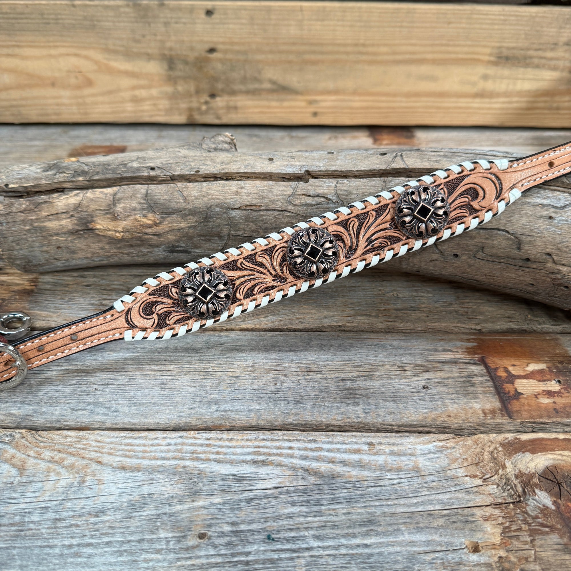Light Oil Whipstitch Wither Strap 