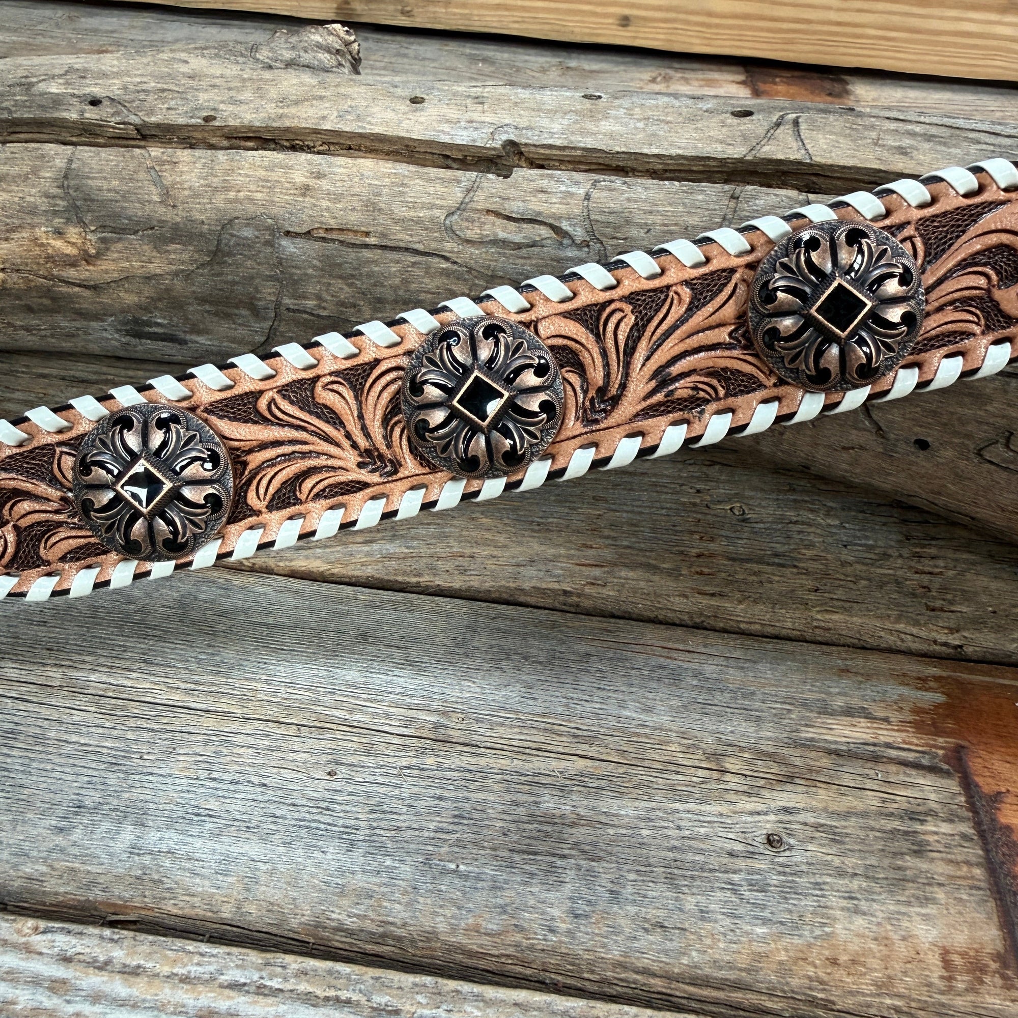 Light Oil Whipstitch Wither Strap 