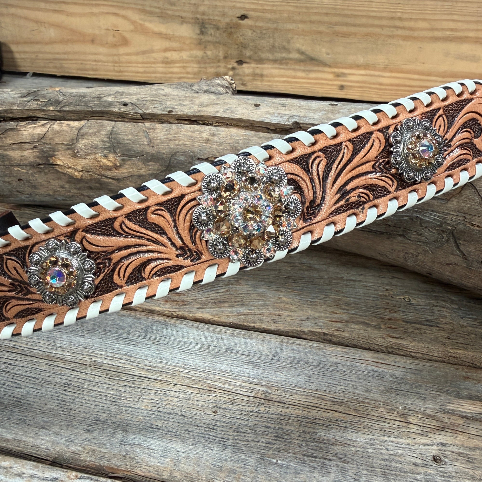 Light Oil Whipstitch Wither Strap 