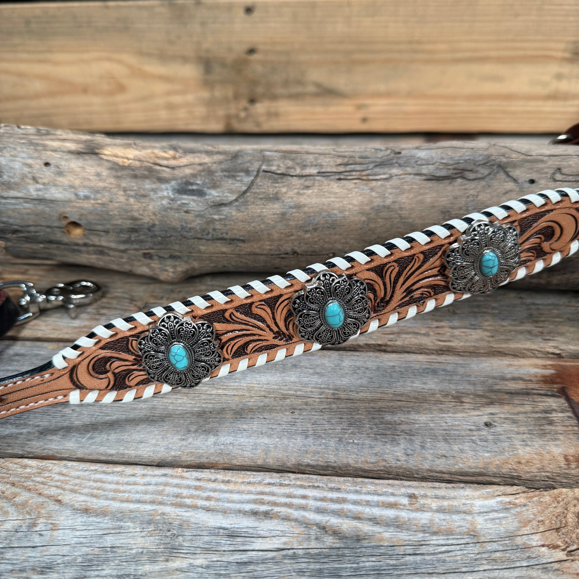 Light Oil Whipstitch Wither Strap 