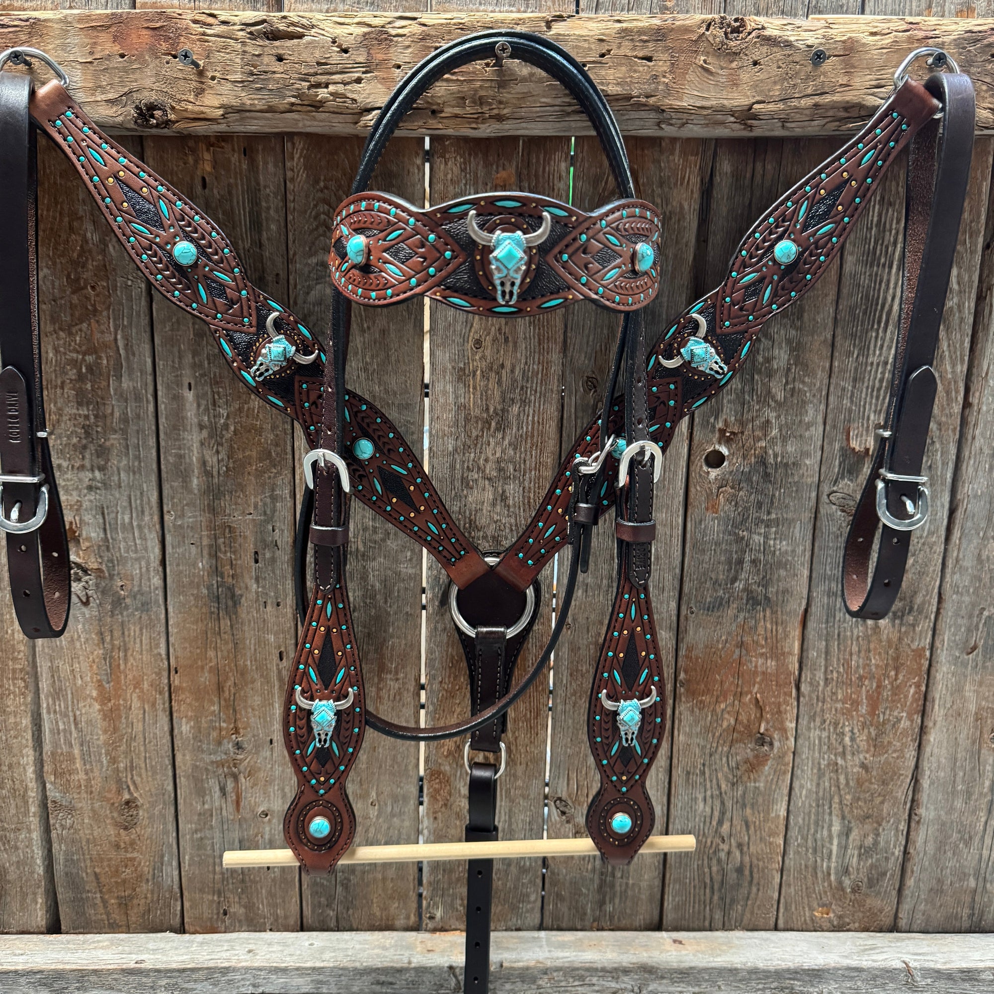 Dark Oil Hand Painted Steer Head and Turquoise Browband/One Ear and Breastcollar Tack Set 