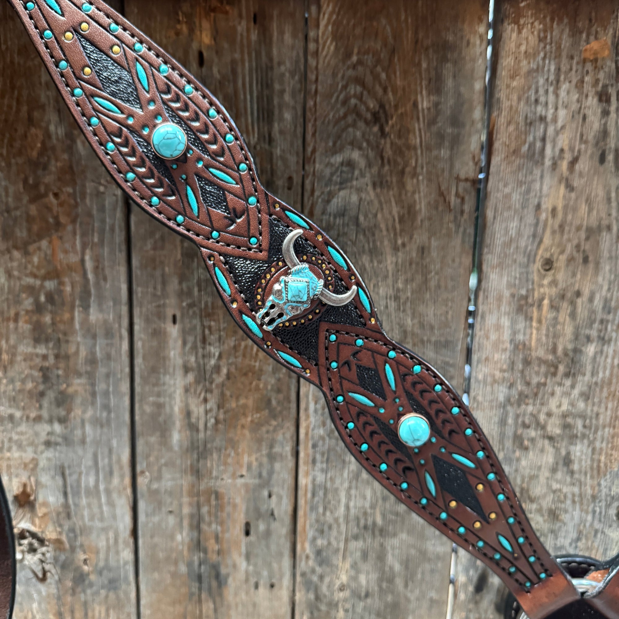 Dark Oil Hand Painted Steer Head and Turquoise Browband/One Ear and Breastcollar Tack Set 