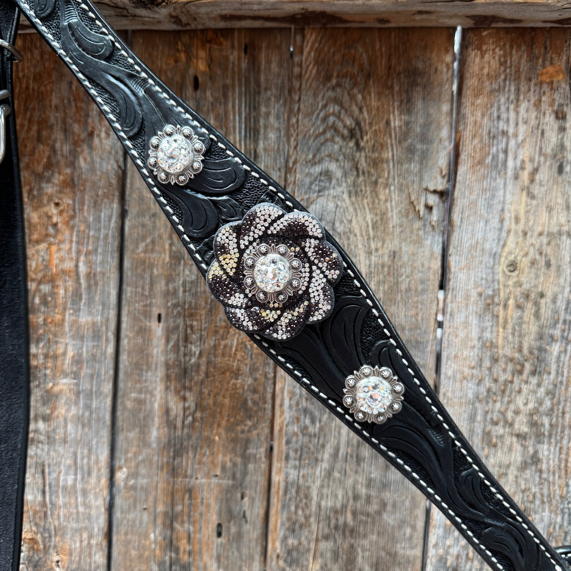 Black Floral Tooled Black and White Bling Browband &amp; Breastcollar Tack Set 