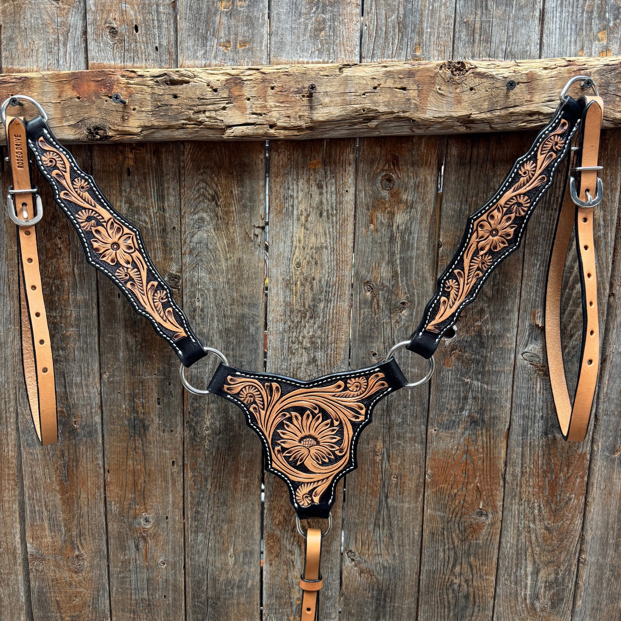 Two Tone Floral Triangle / Gladiator Breastcollar 