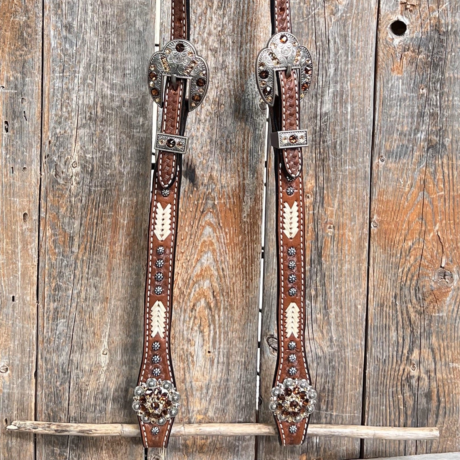 Rawhide Topaz/Champagne One Ear and Breastcollar Tack Set 