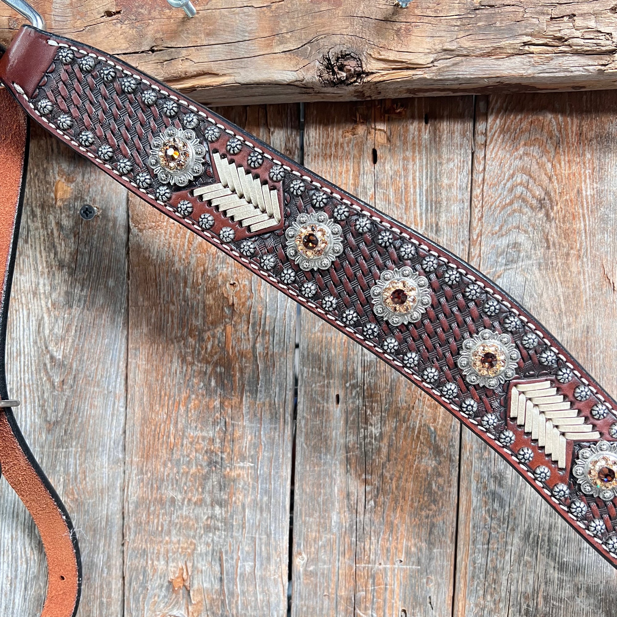 Rawhide Topaz/Champagne One Ear and Breastcollar Tack Set 