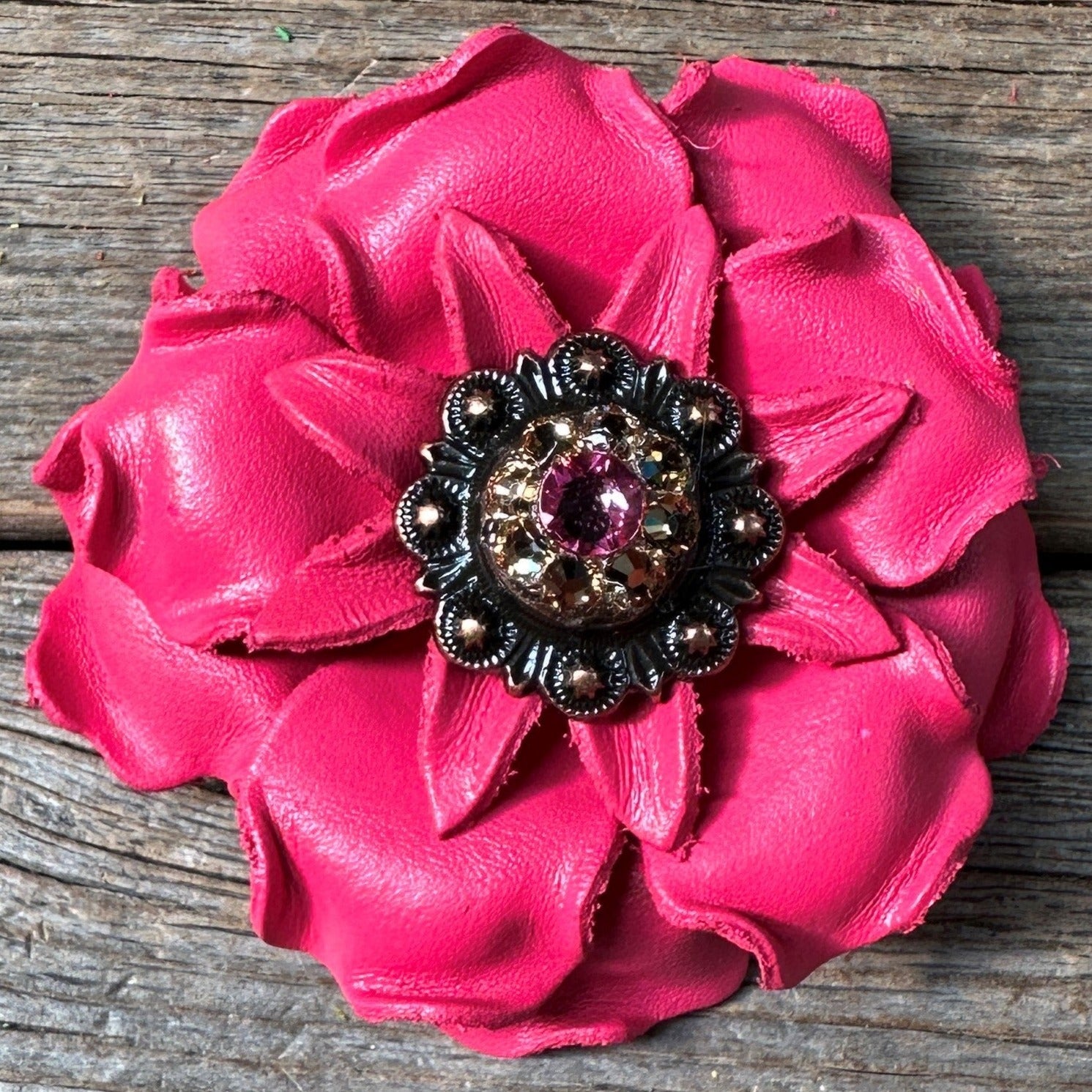 Neon Pink Gardenia Flower With Copper Pink &amp; Champagne 1" Concho