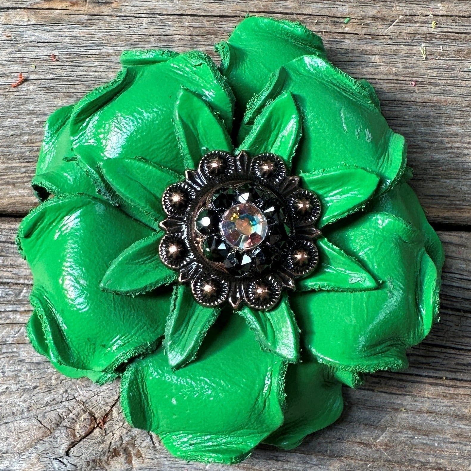 Neon Green Gardenia Flower With Copper AB &amp; Jet 1" Concho