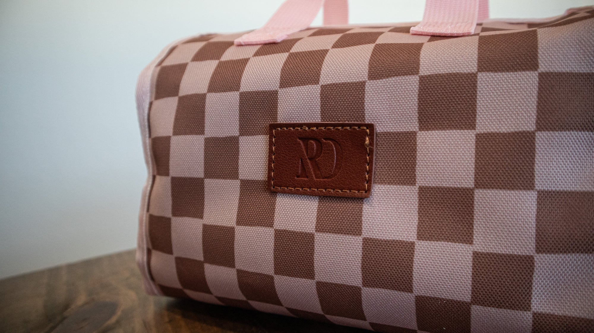 THE ESSENTIAL TOILETRIES TRAVEL BAG