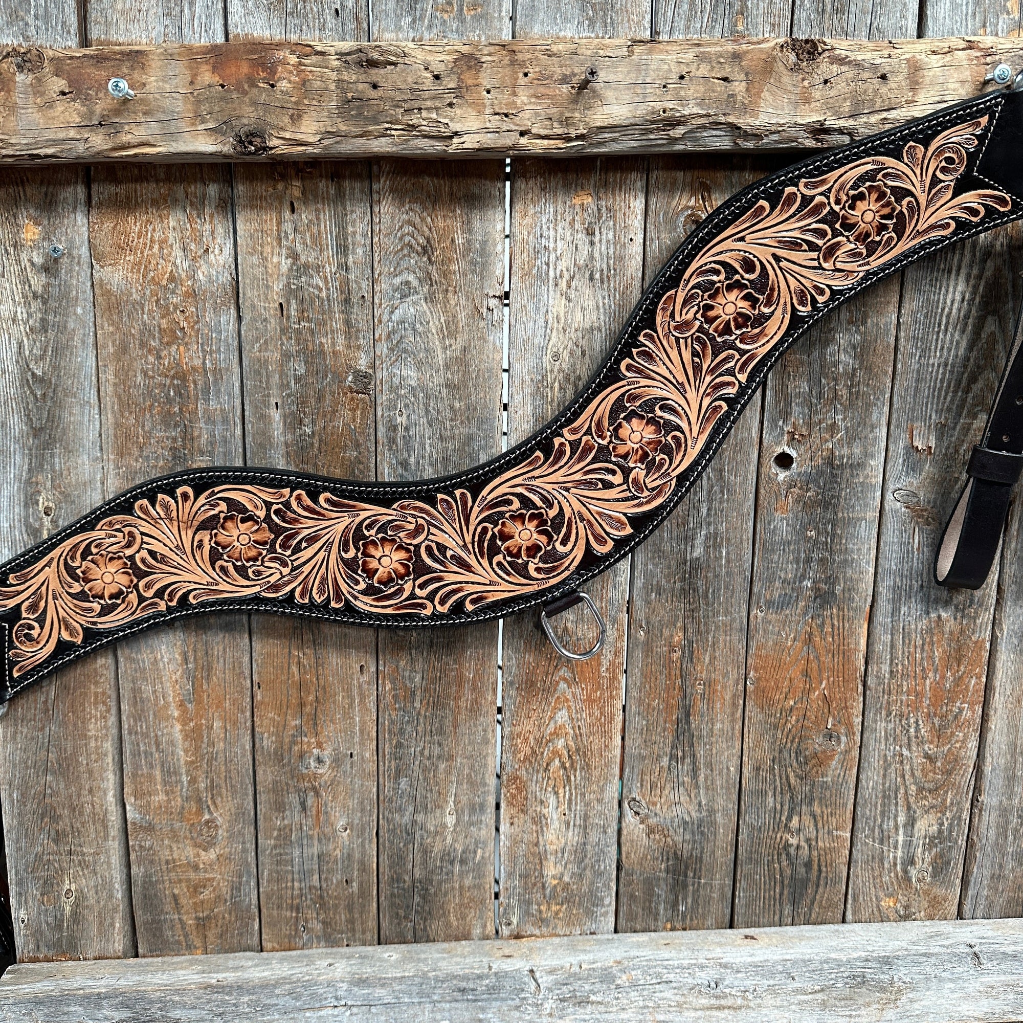 Two Tone Floral Tripping Breastcollar 